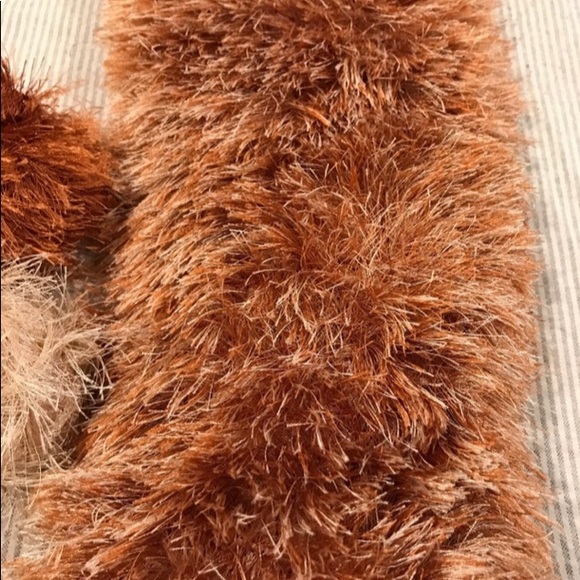 Yarn 2 skeins - Picture 5 of 5